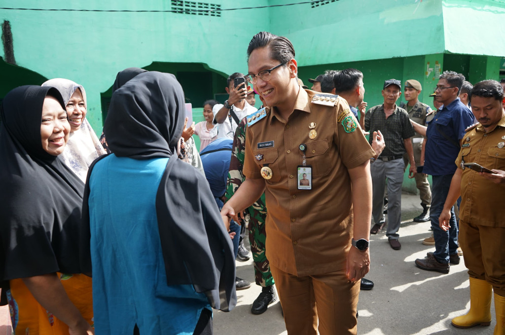 Warga Keluhkan Air Bersih, Rico Waas Minta PDAM Tirtanadi Tambah Debit Air
