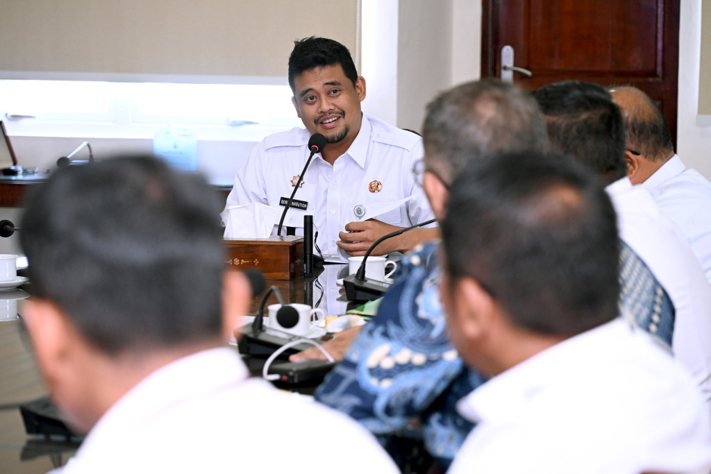 Bobby Nasution Putuskan Intervensi Penanganan Hama Lalat Buah Secara Masif